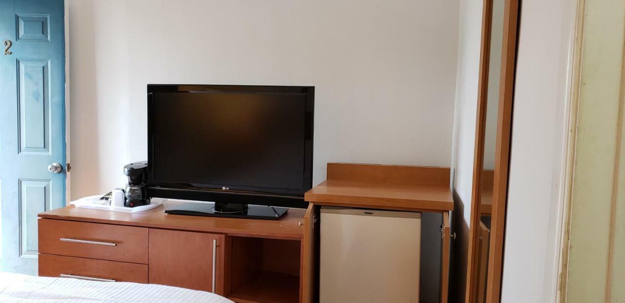 Niagara Inn Bagian luar foto